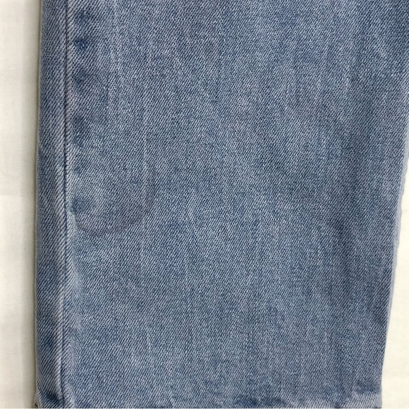 Levi 511 medium wash straight leg, high rise, blank tab jeans - Picture 3 of 12